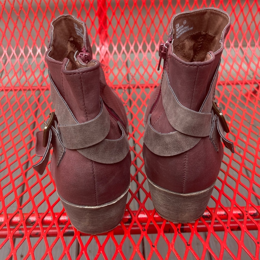 12 Strappy Booties - Picture 5 of 7